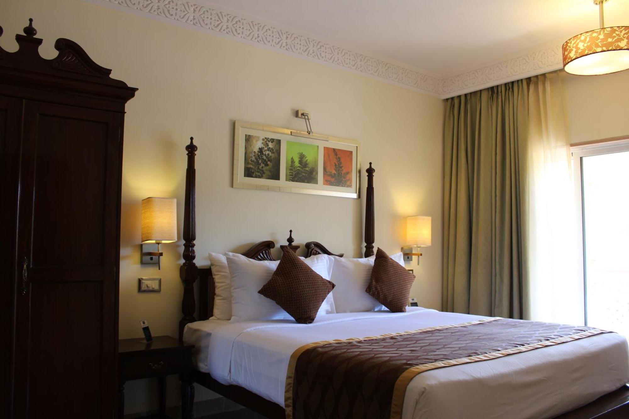 Evershine Resort & Spa Mahābaleshwar Dış mekan fotoğraf