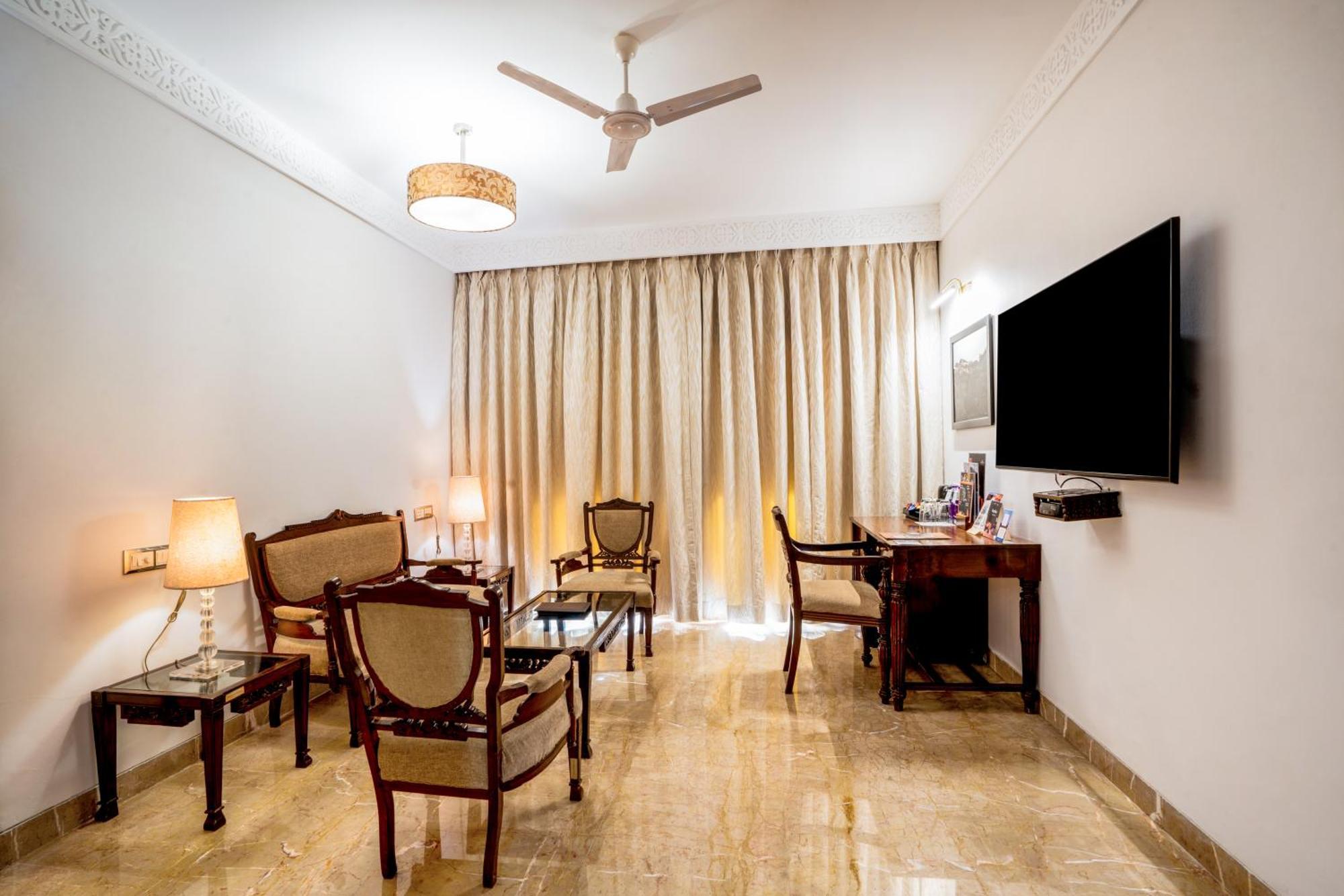 Evershine Resort & Spa Mahābaleshwar Dış mekan fotoğraf