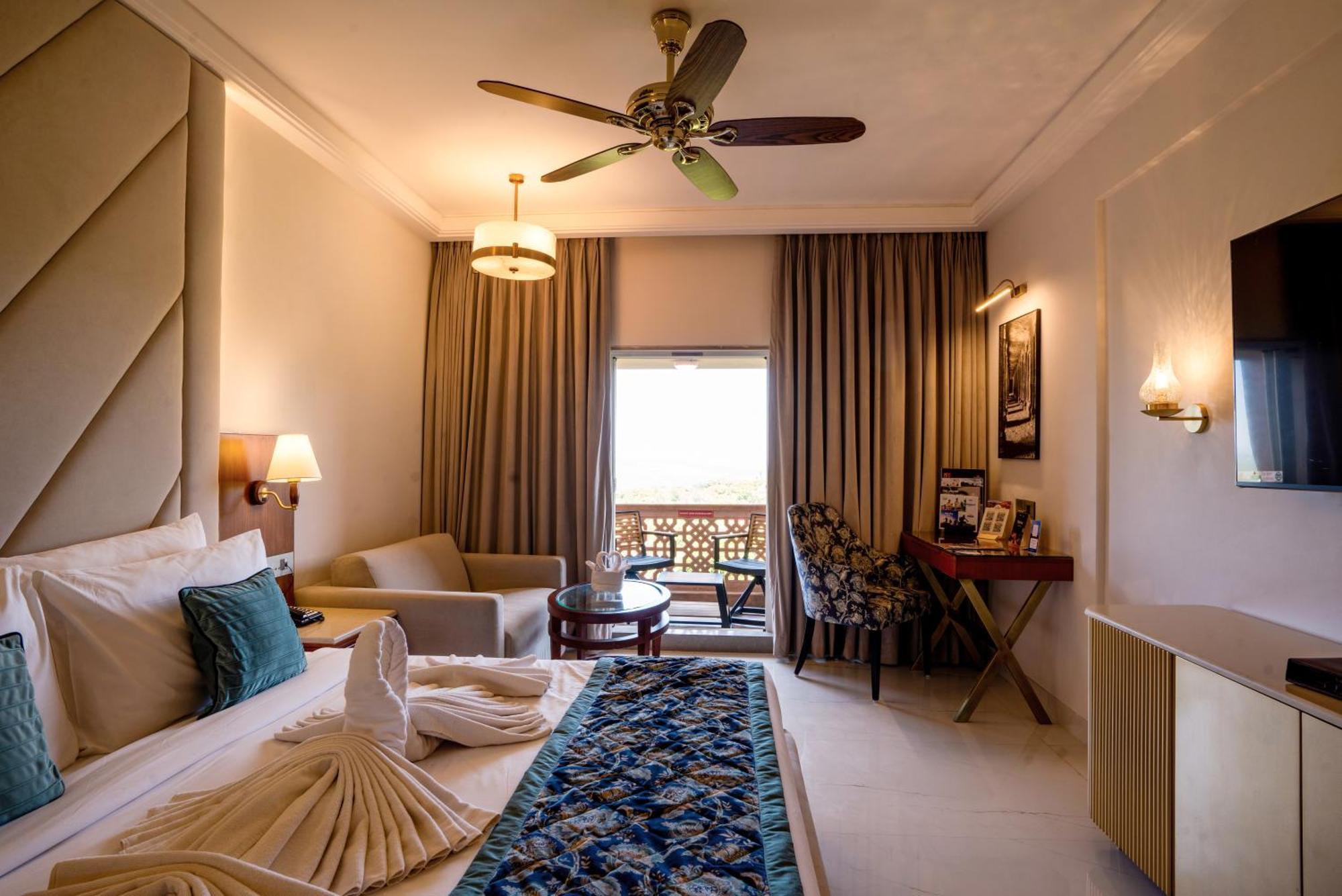 Evershine Resort & Spa Mahābaleshwar Dış mekan fotoğraf