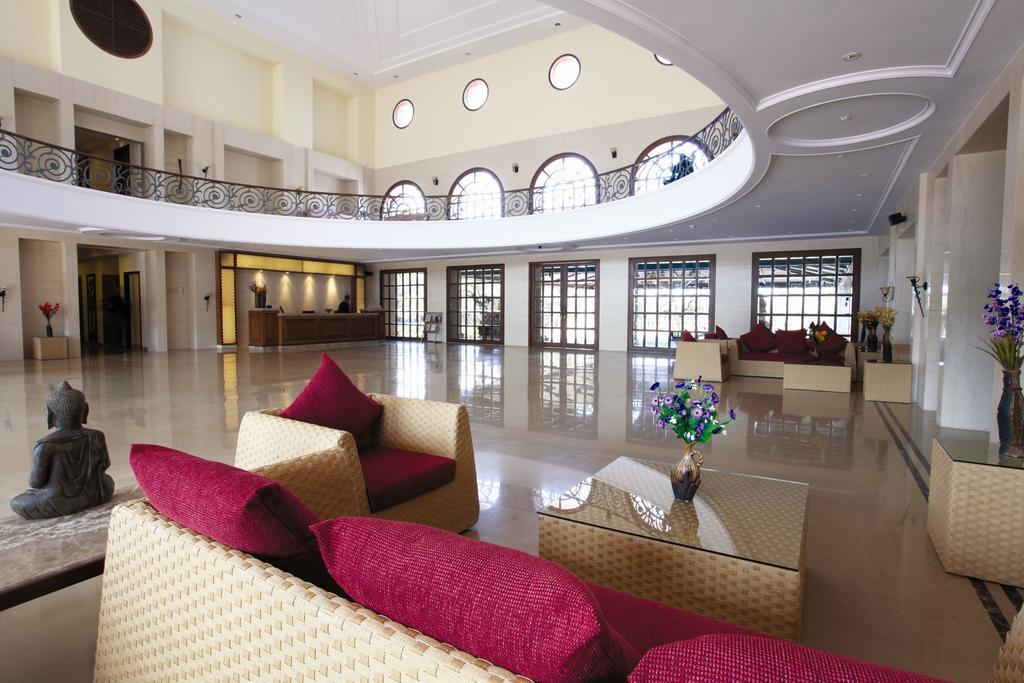 Evershine Resort & Spa Mahābaleshwar Dış mekan fotoğraf