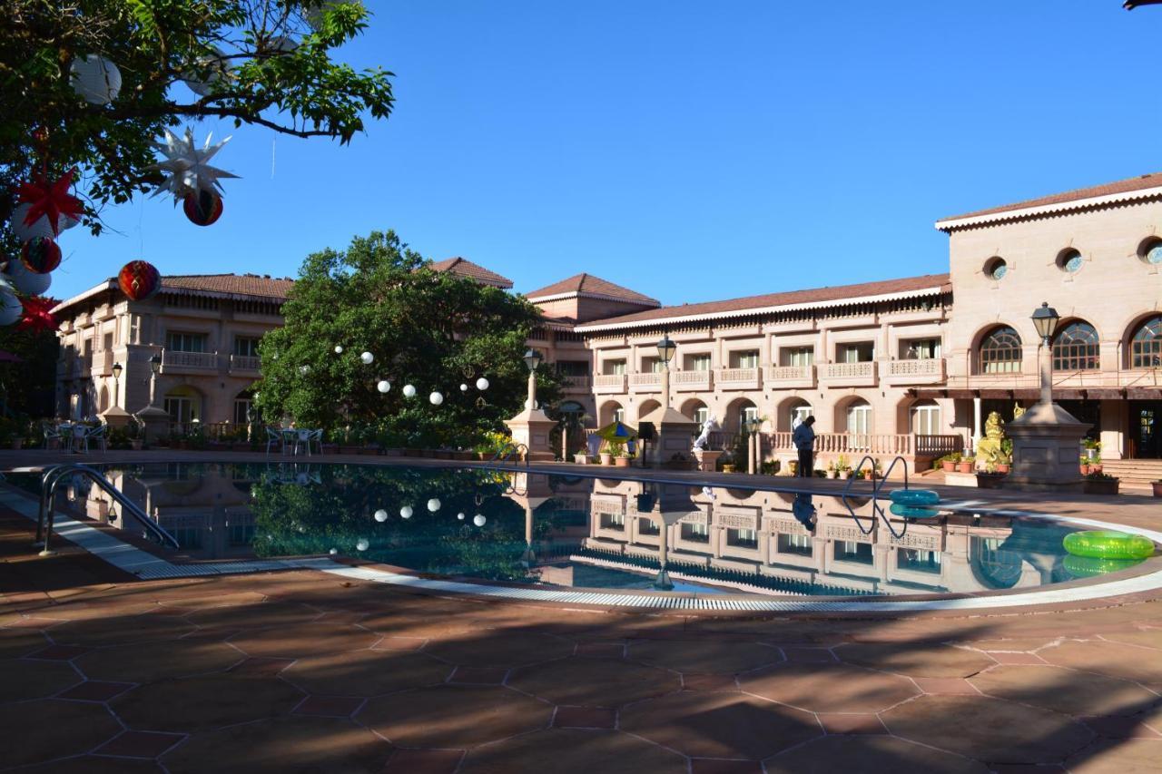 Evershine Resort & Spa Mahābaleshwar Dış mekan fotoğraf