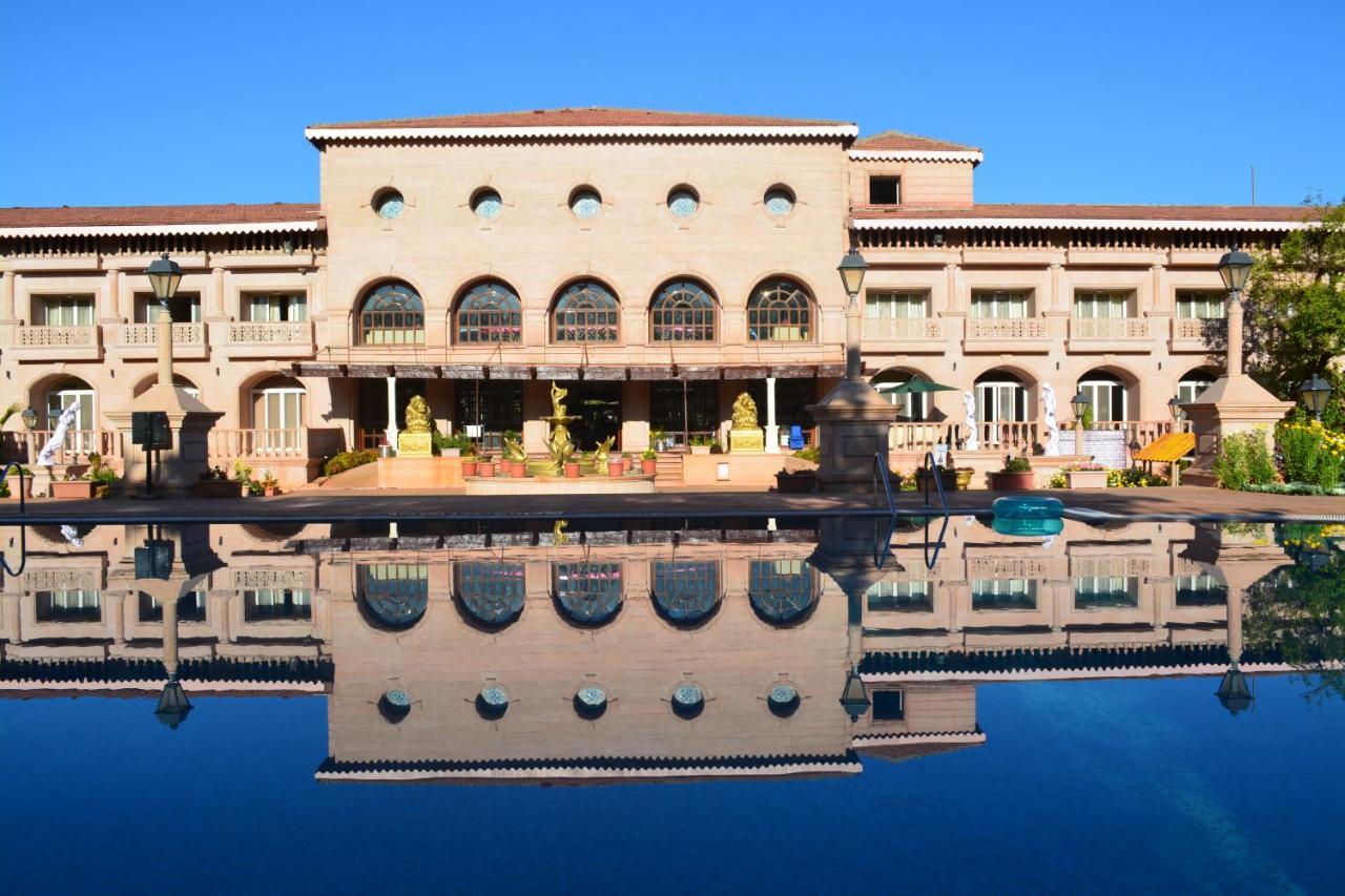 Evershine Resort & Spa Mahābaleshwar Dış mekan fotoğraf