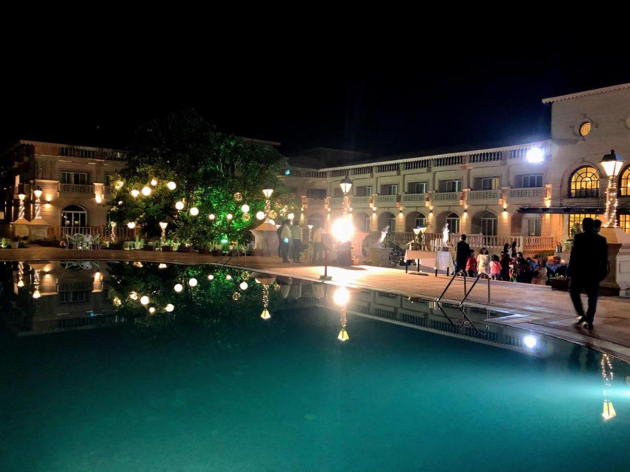 Evershine Resort & Spa Mahābaleshwar Dış mekan fotoğraf