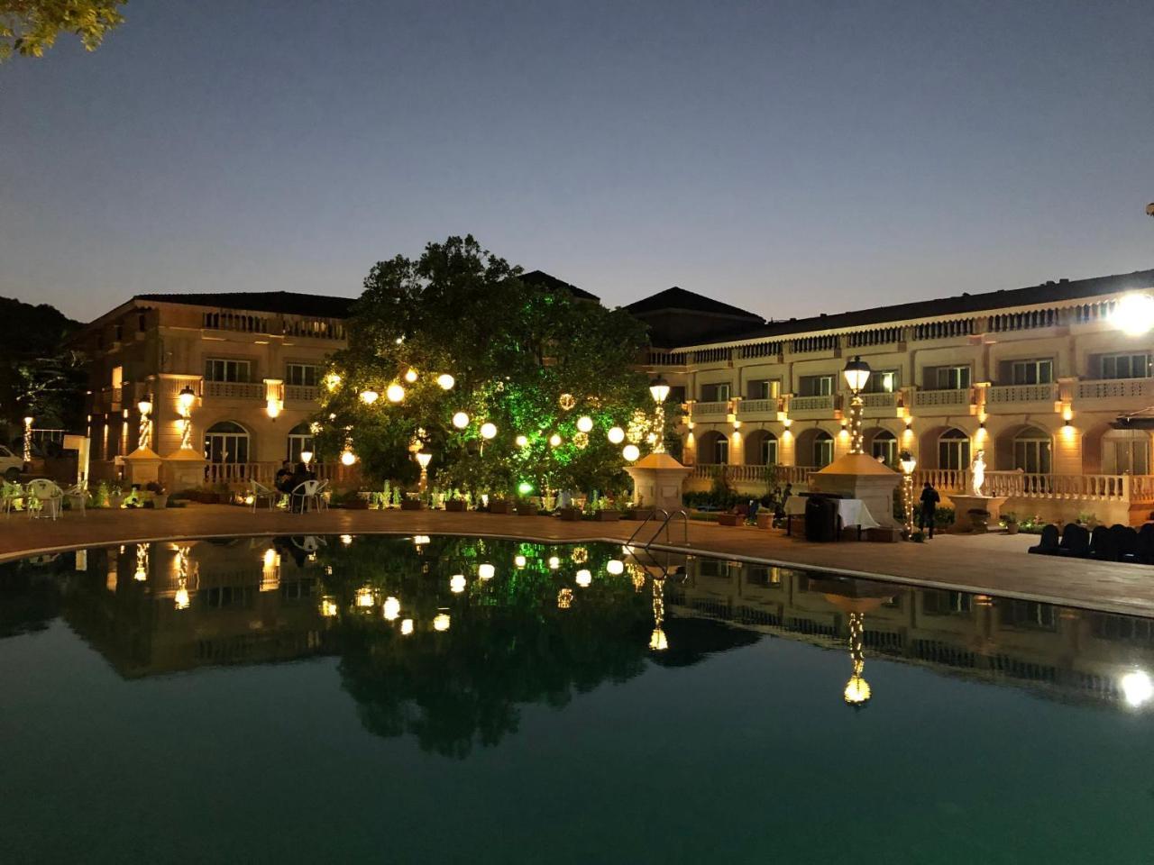 Evershine Resort & Spa Mahābaleshwar Dış mekan fotoğraf